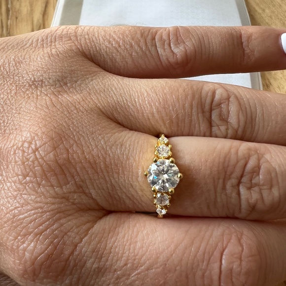 Moissanite Accented Solitaire Ring – 1.00 CT (6.5mm), FL D Color, size 7 - Picture 1 of 10